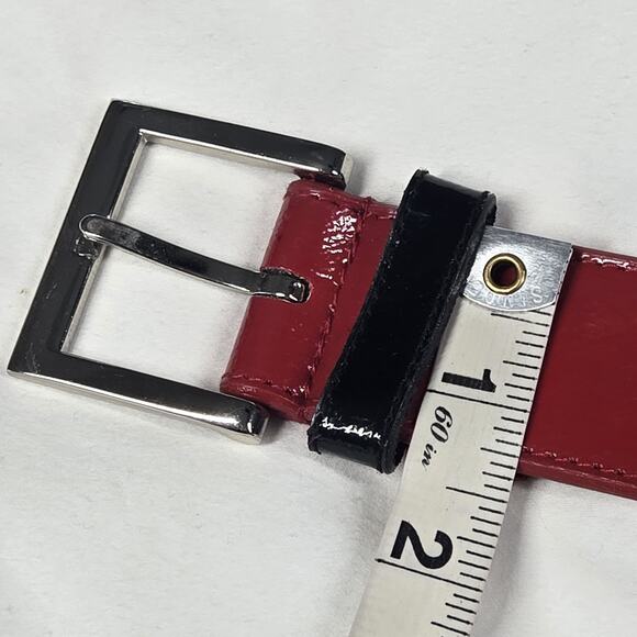 Paris Blues Belt VTG Y2K Red Black H Fashion Shiny Faux Leather Medium 28-31" - Picture 10 of 11